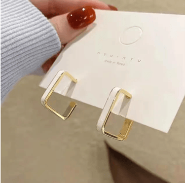 Geo-Klass Rectangular Drop Earrings